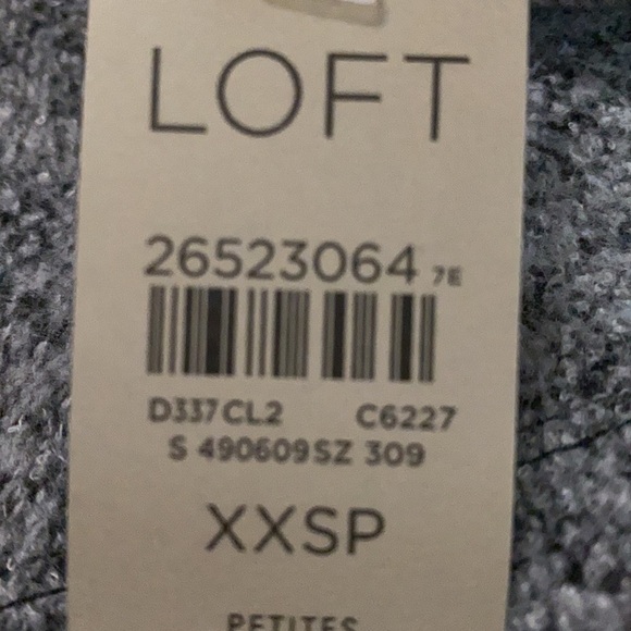 LOFT Gray Skirt - Picture 6 of 6